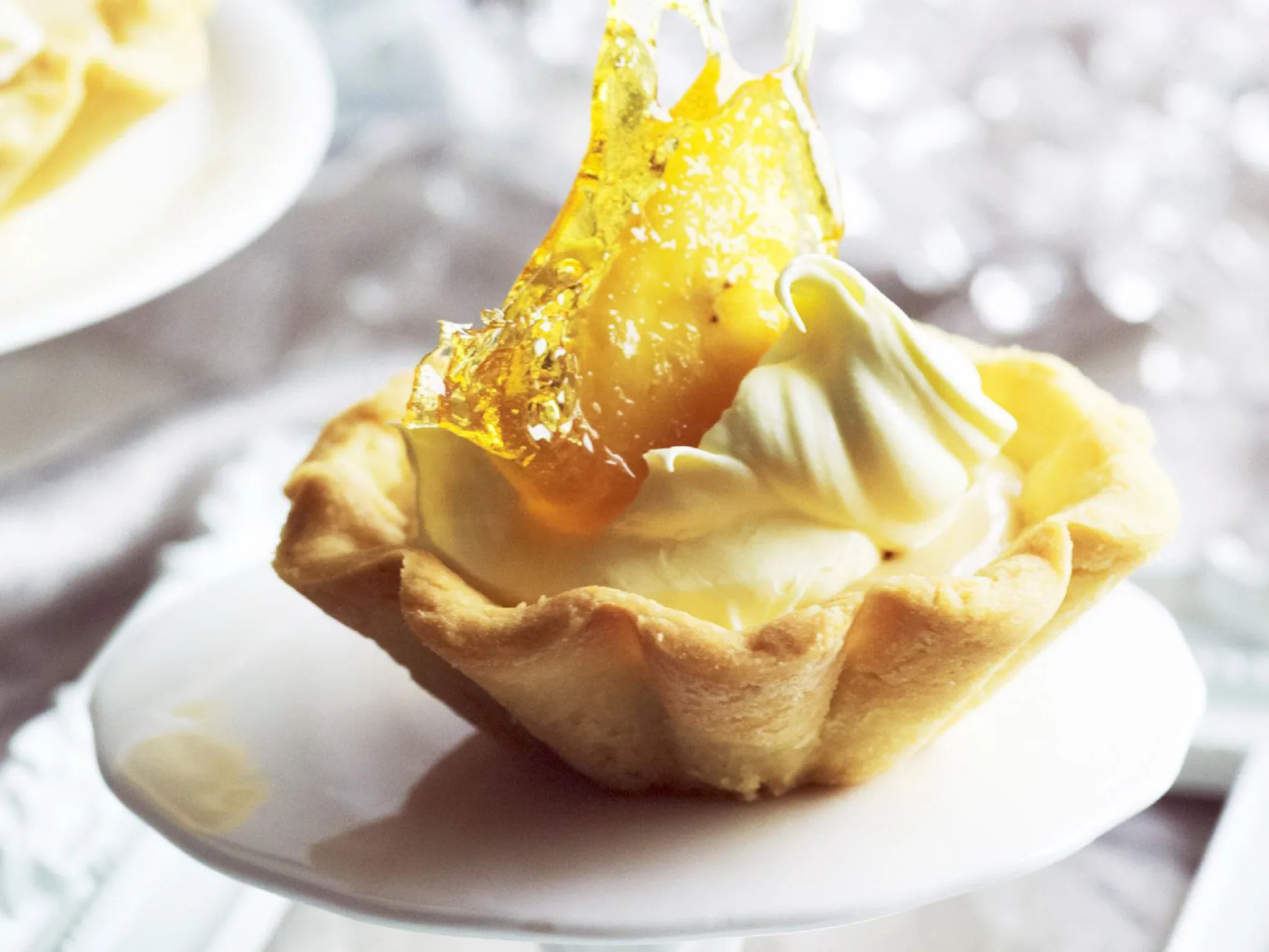 caramel and cream banana tarts