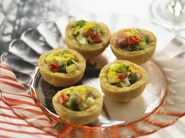tuna niçoise tarts