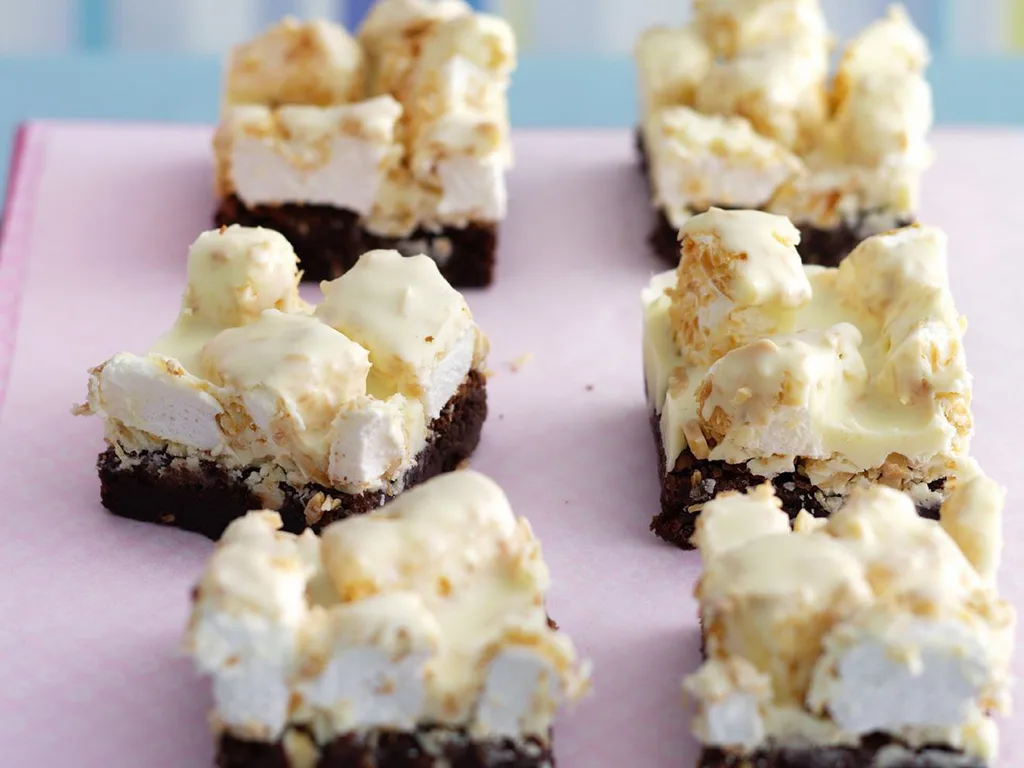 rocky road brownie slice