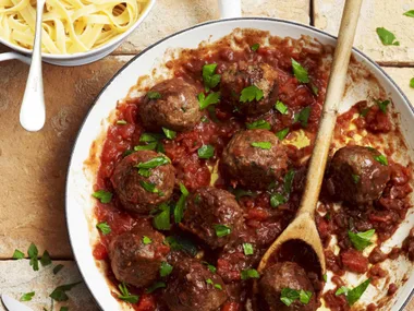 Braised lamb meatballs in red wine