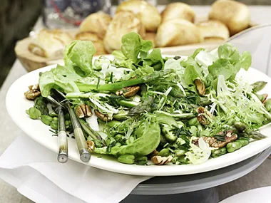 Asparagus and broad bean salad