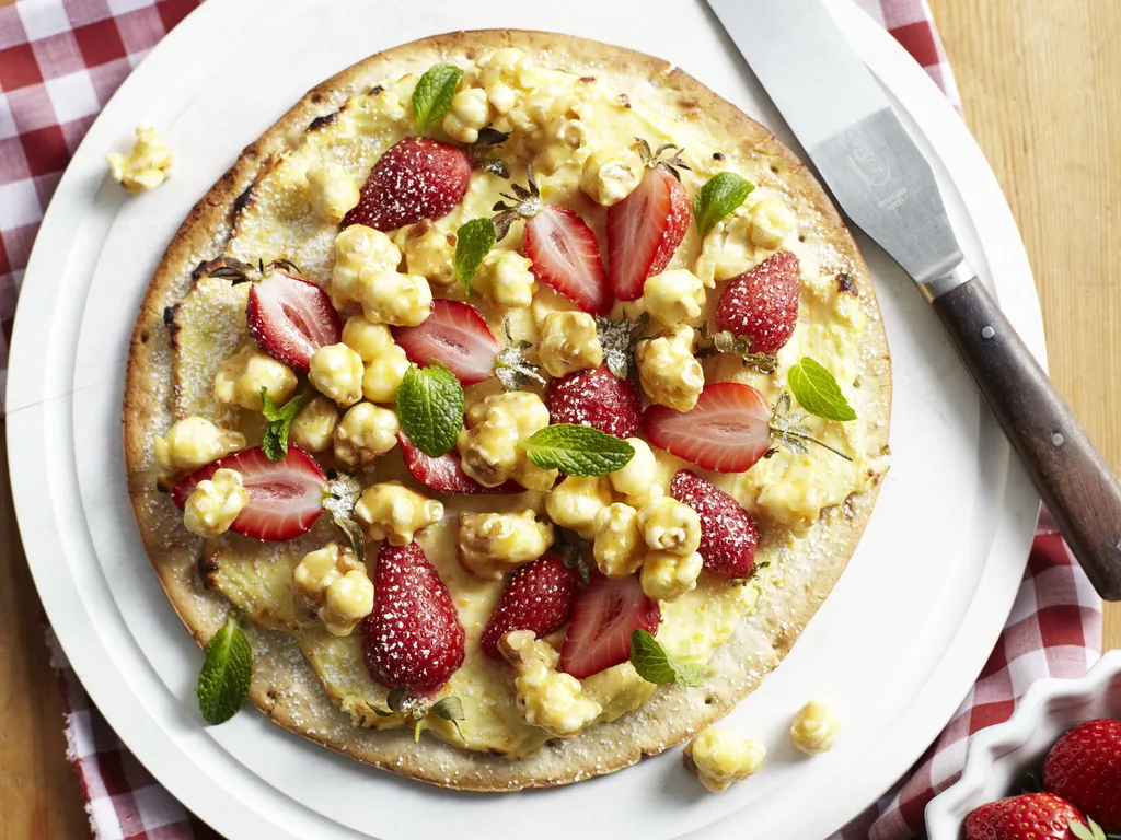 gluten-free strawberry bliss bomb pizzas