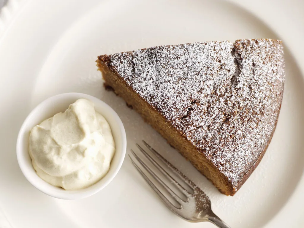 fresh ginger cake with golden ginger cream