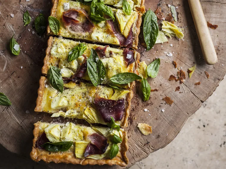 ARTICHOKE & PROSCIUTTO TART