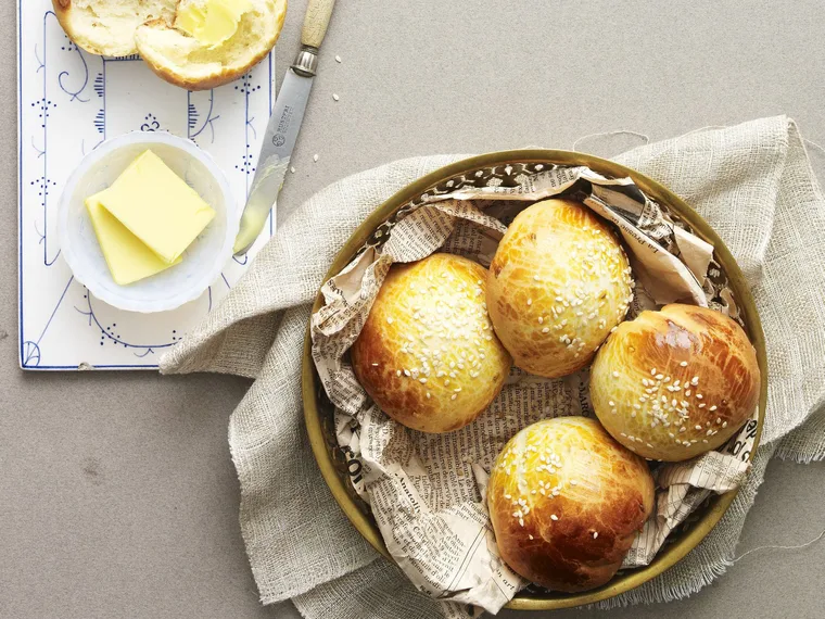 krachel (sweet moroccan rolls)