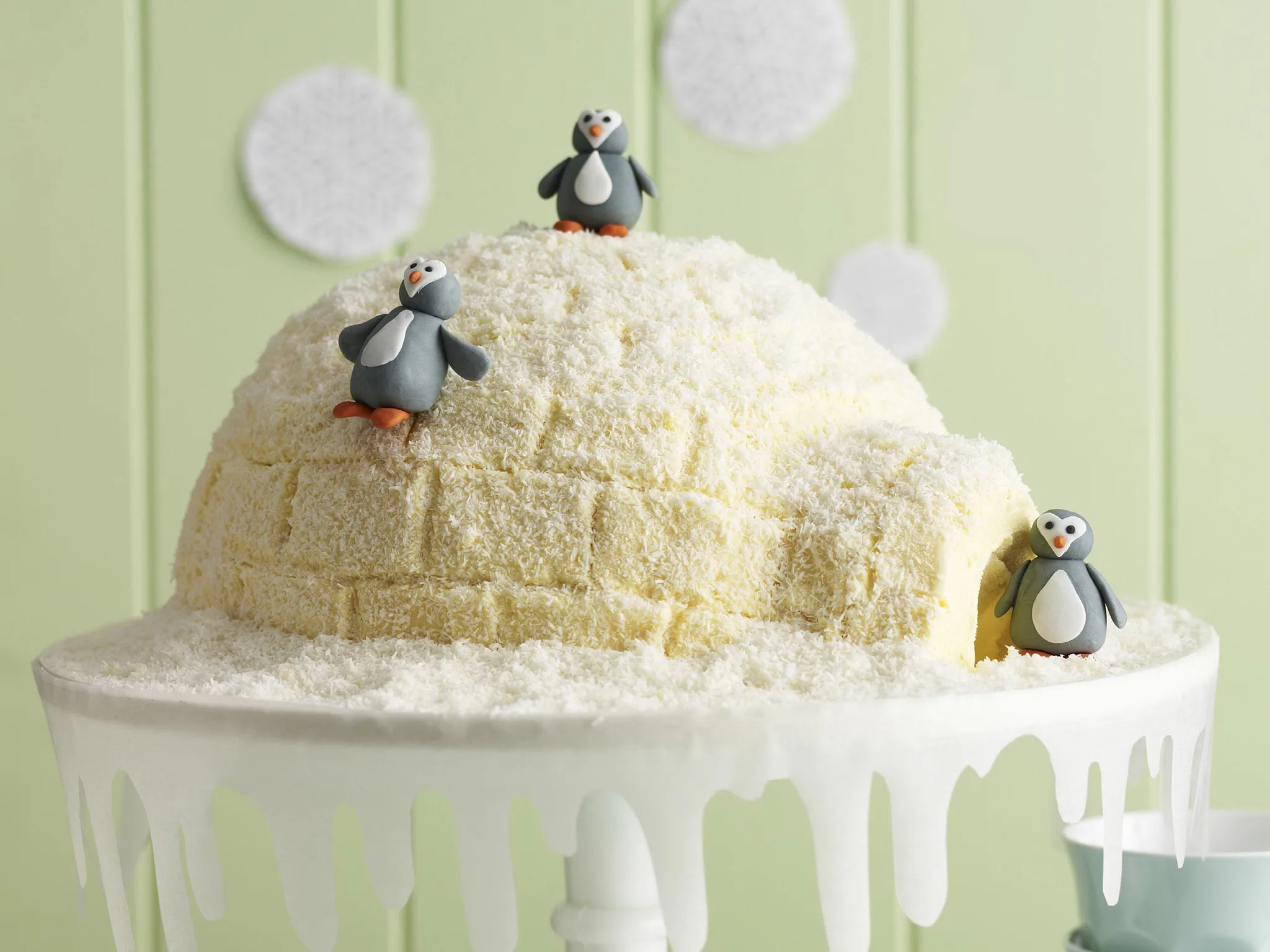 igloo ice-cream cake
