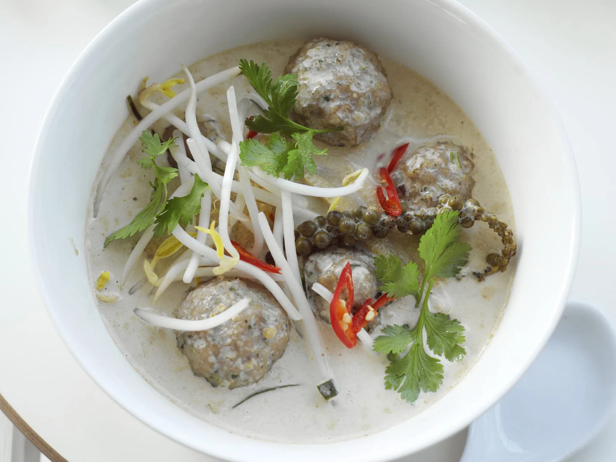 fish ball and green peppercorn red curry