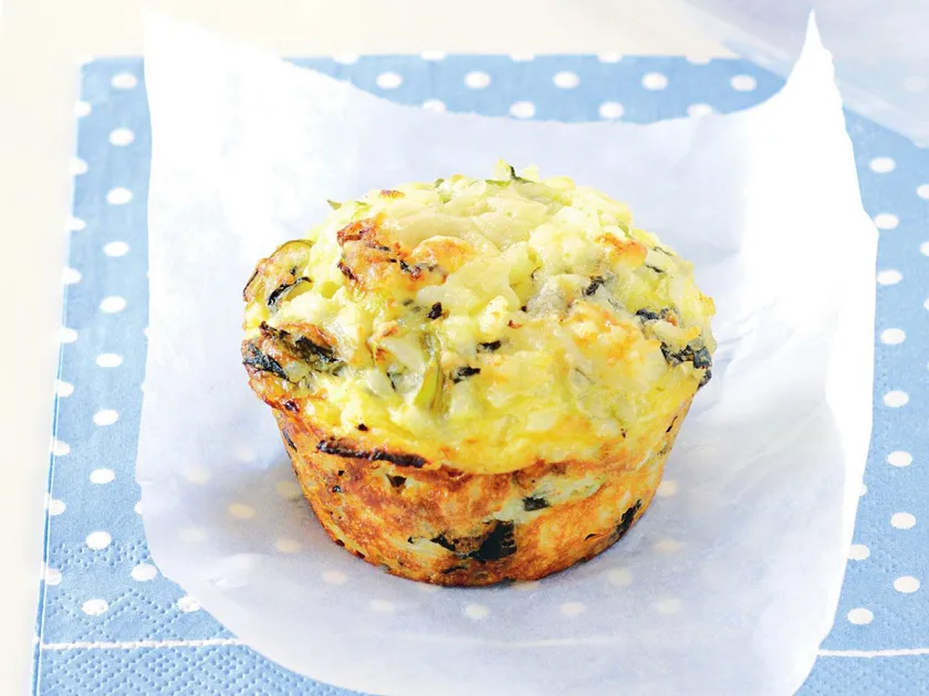 Cheesy spinach rice cakes | Women's Weekly Food