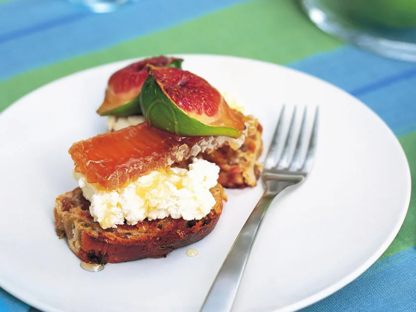 Grilled Figs with Ricotta & Honeycomb on Toasted Fruit Bread