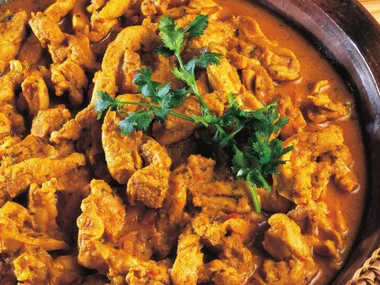 spicy coconut and chicken curry