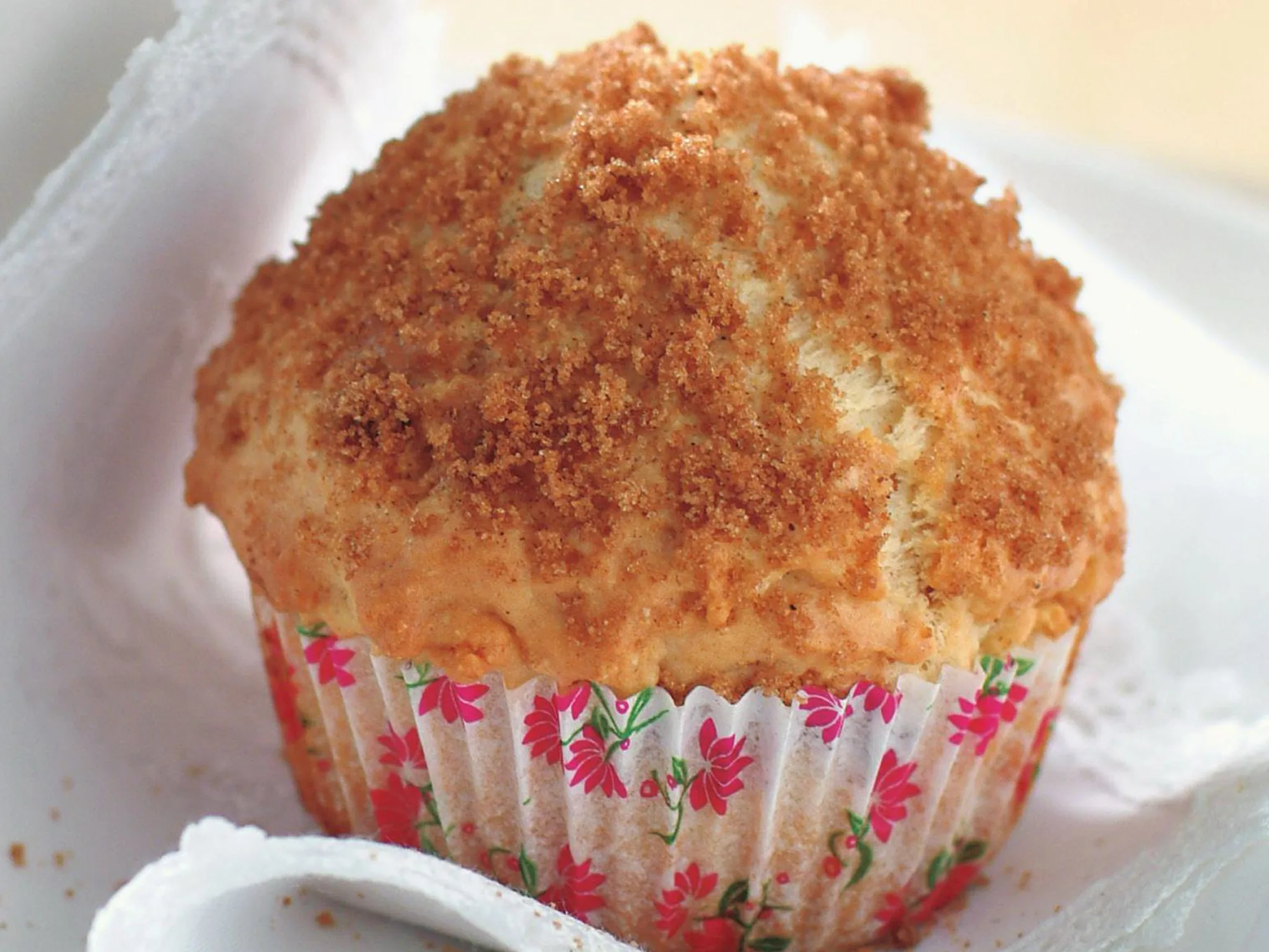 apple and custard muffins