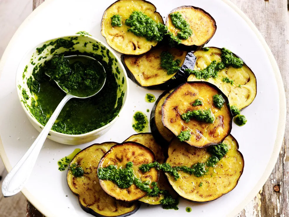 Deep-fried eggplant with fresh herb sauce