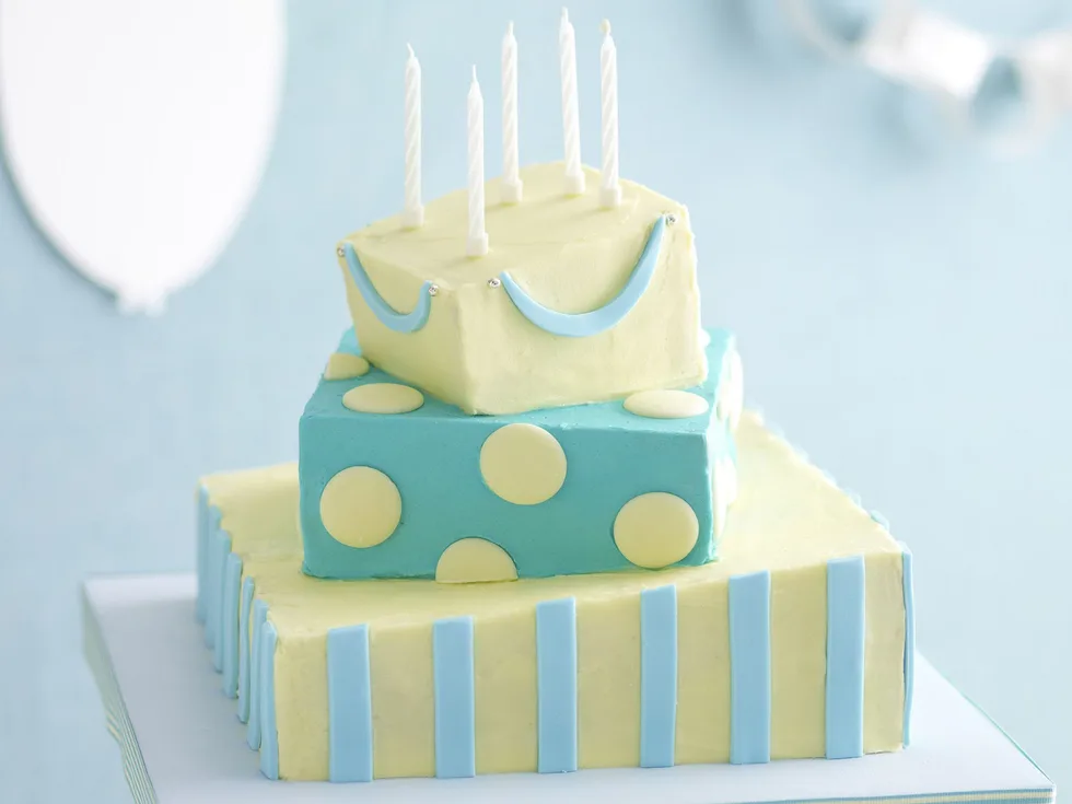 topsy turvy cake