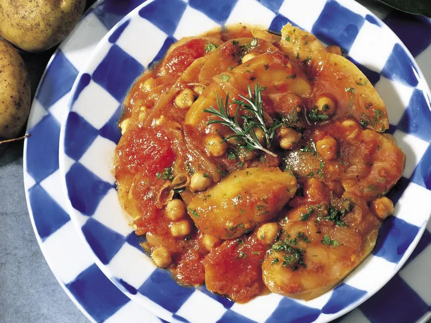 Coriander Potatoes with Chickpeas and Tomatoes