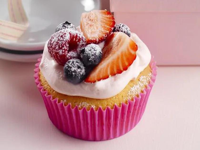 Chantilly cream and berry cupcakes | Women's Weekly Food