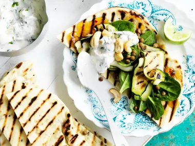 spinach, lentil and zucchini salad with flat breads