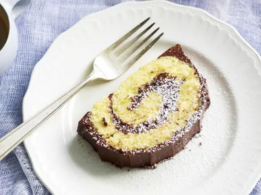 Chocolate log cake