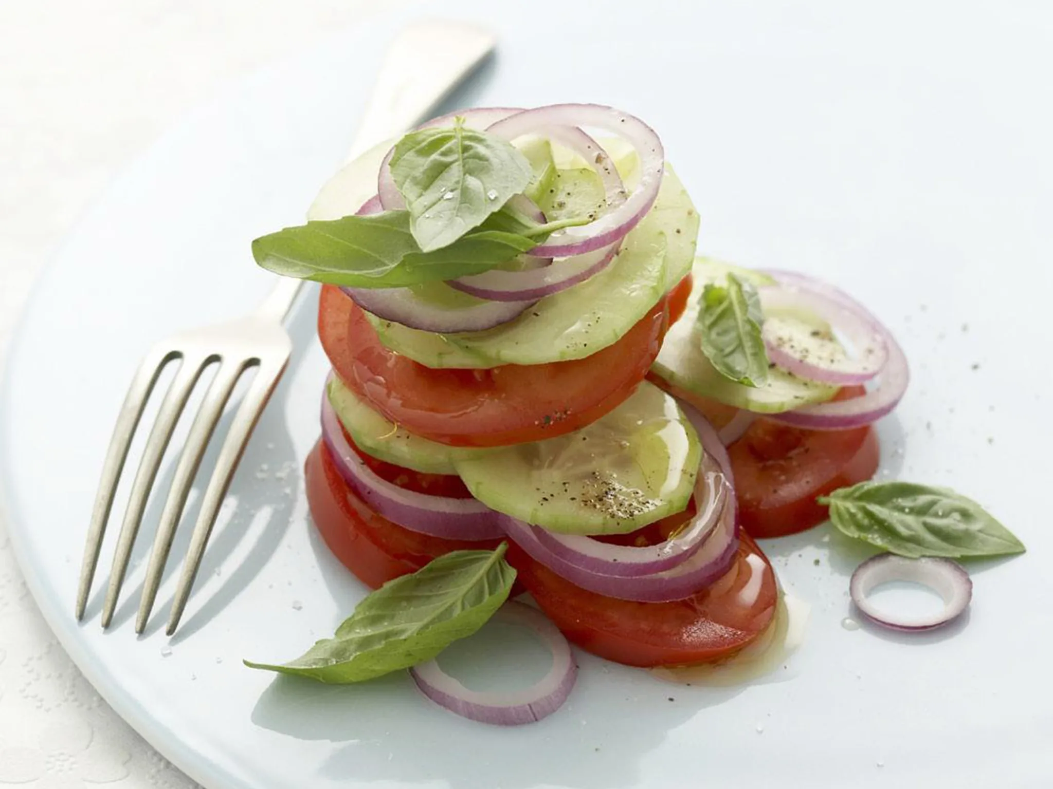 tomato, onion & cucumber salad
