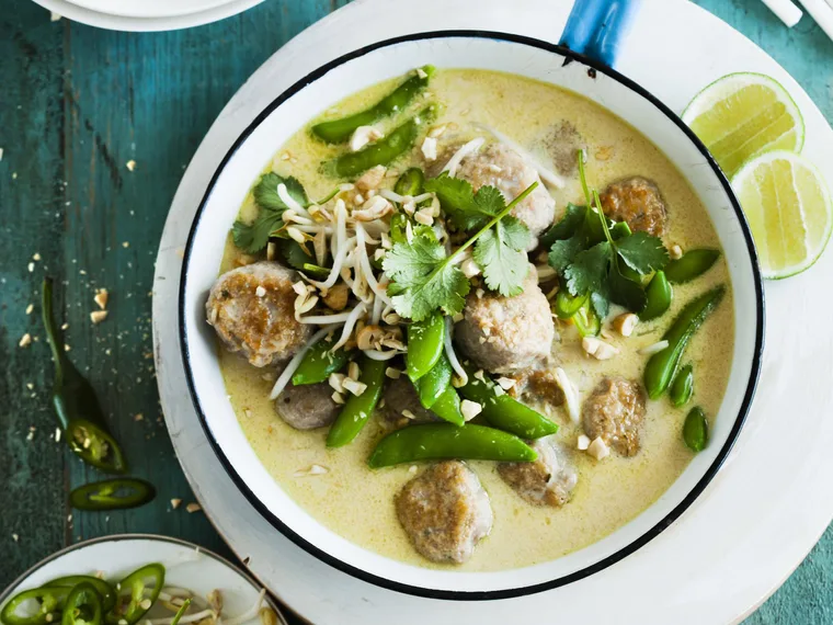 green curry with chicken meatballs