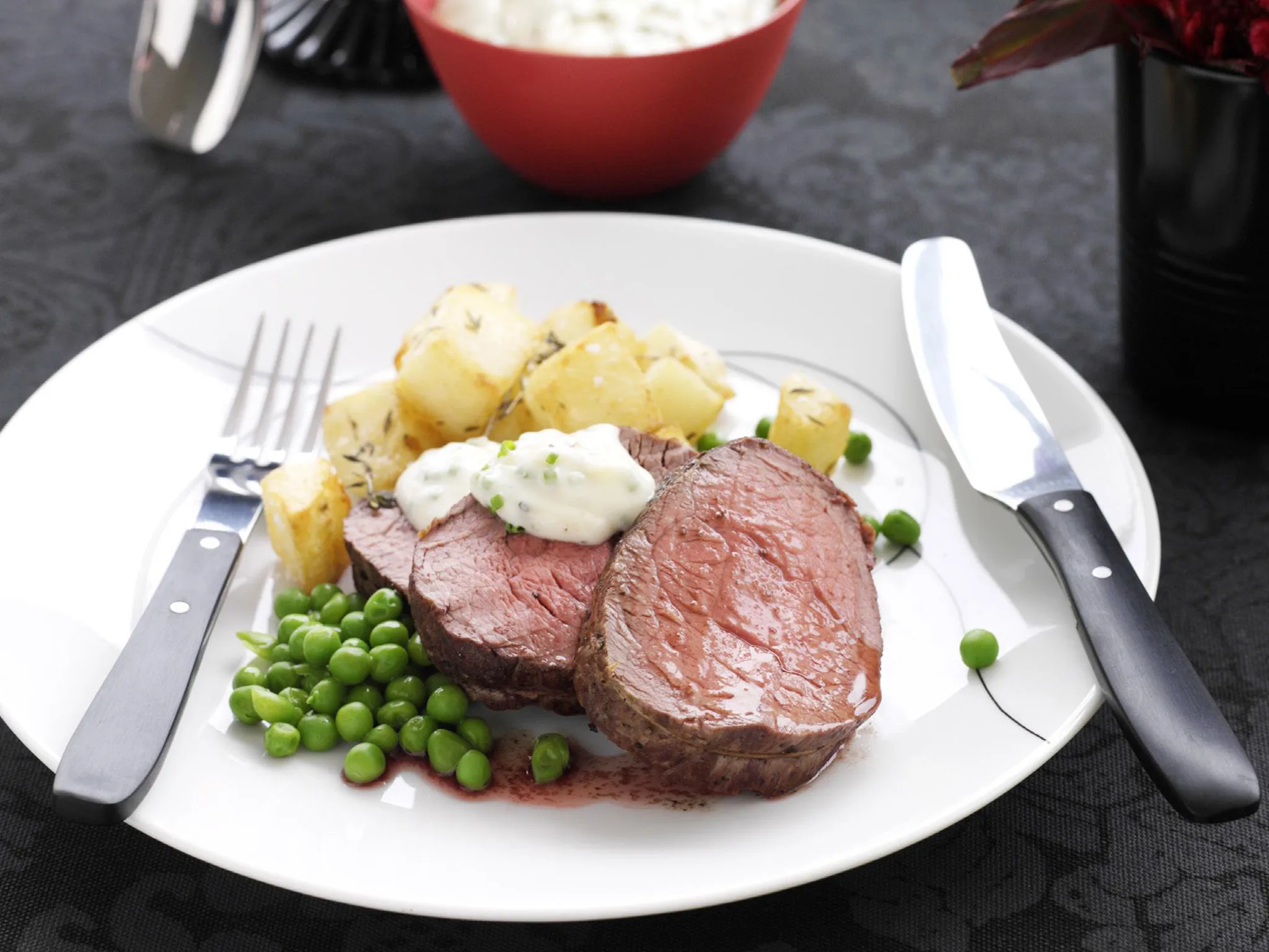 Roasted beef fillet with horseradish mayonnaise