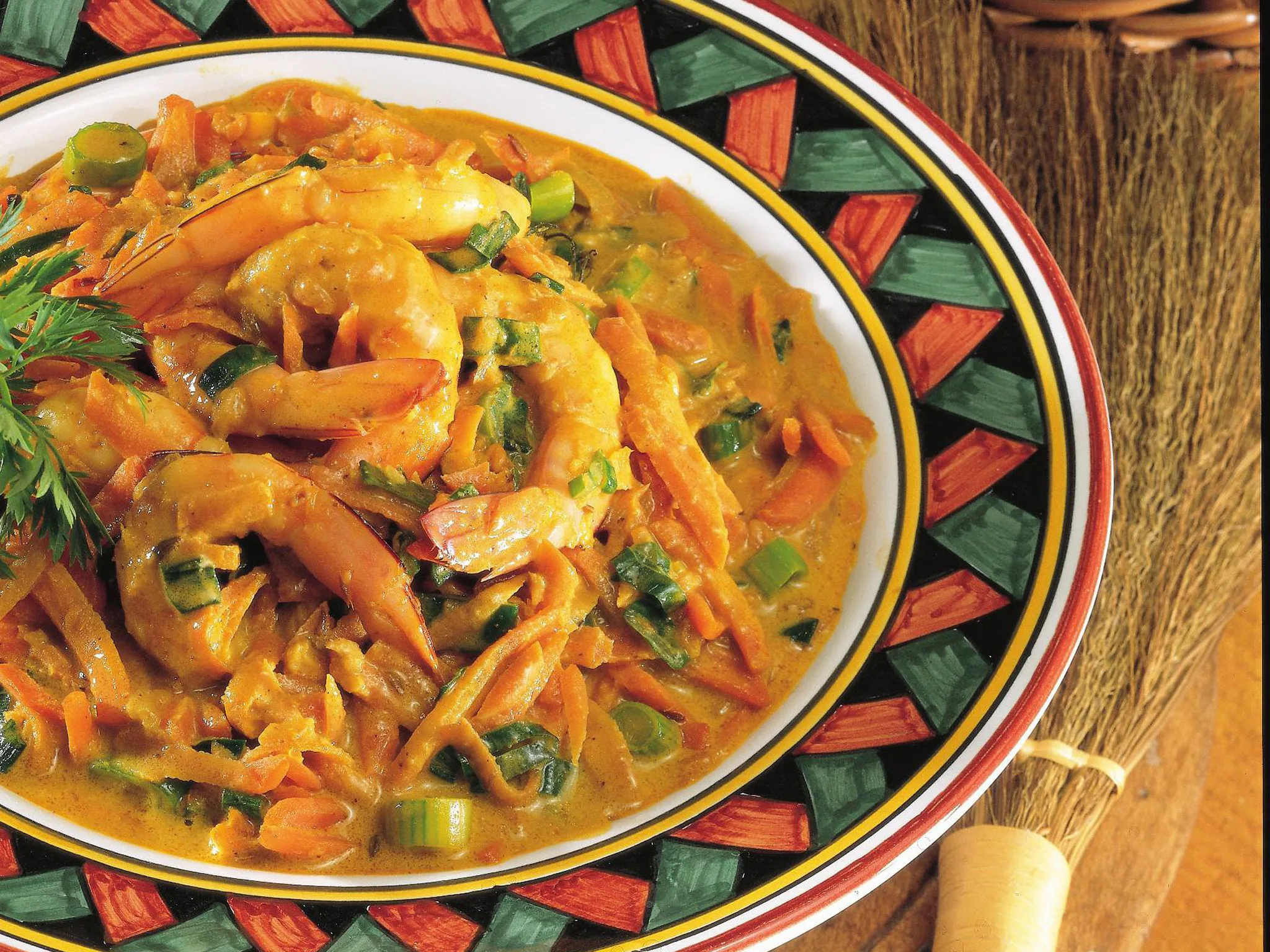 coconut ginger prawns with carrot