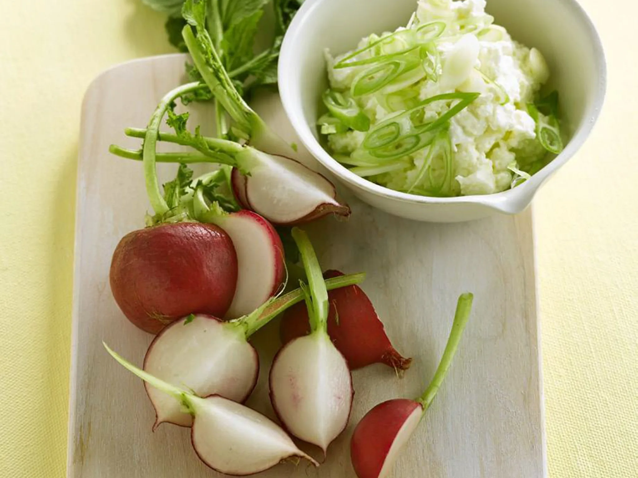 radish with green onion cottage cheese