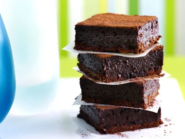 TRIPLE CHOCOLATE SLICE
