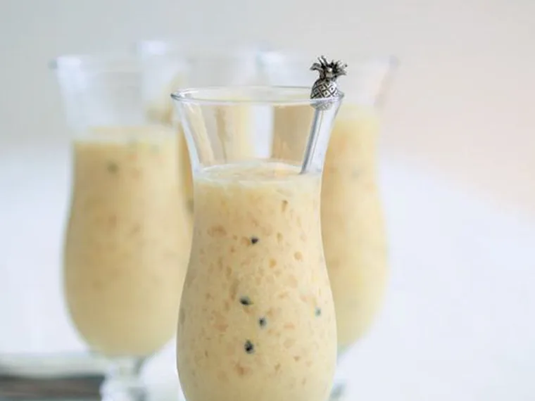 passionfruit pi&ntilde;a colada