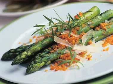 asparagus with citrus-toasted breadcrumbs