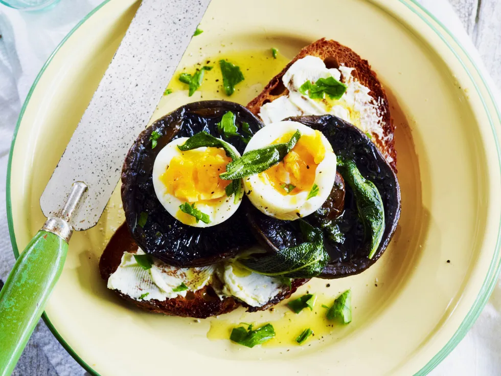 MUSHROOM AND EGG BRUSCHETTA WITH SAGE BUTTER