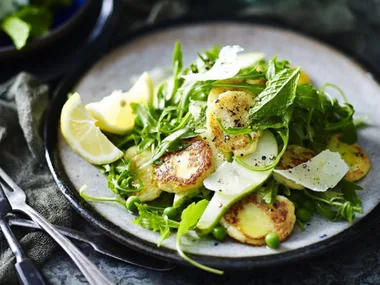 ROCKET, PEAR & RICOTTAFRITTERSALAD