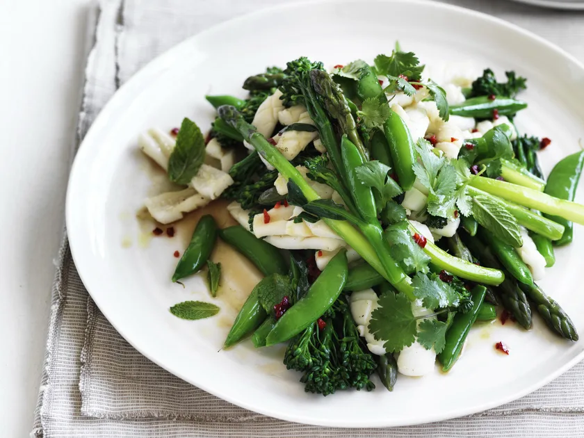 Char-grilled thai squid salad | Women's Weekly Food