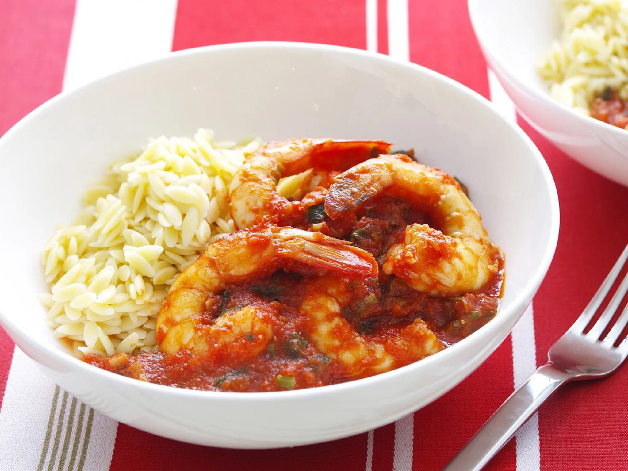 Prawns with wine and tomato