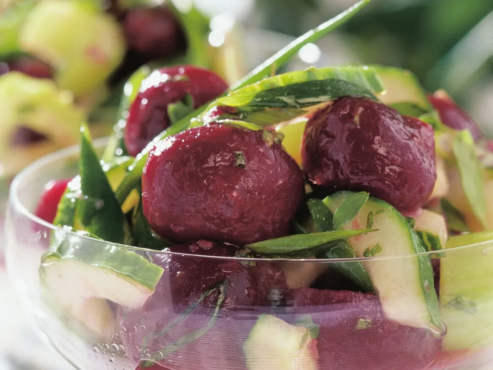 beetroot and cucumber salad