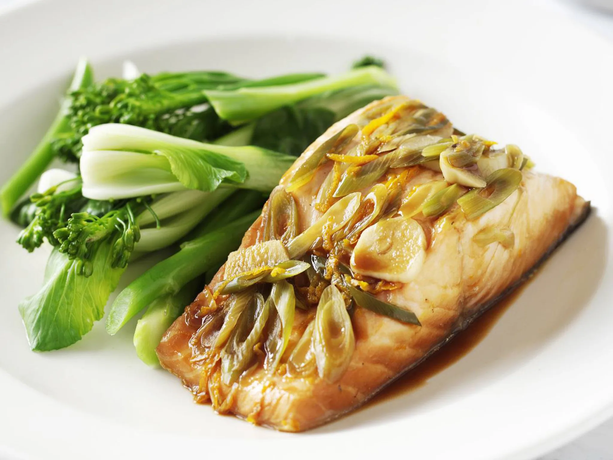 ORANGE AND SOY SALMON PARCELS