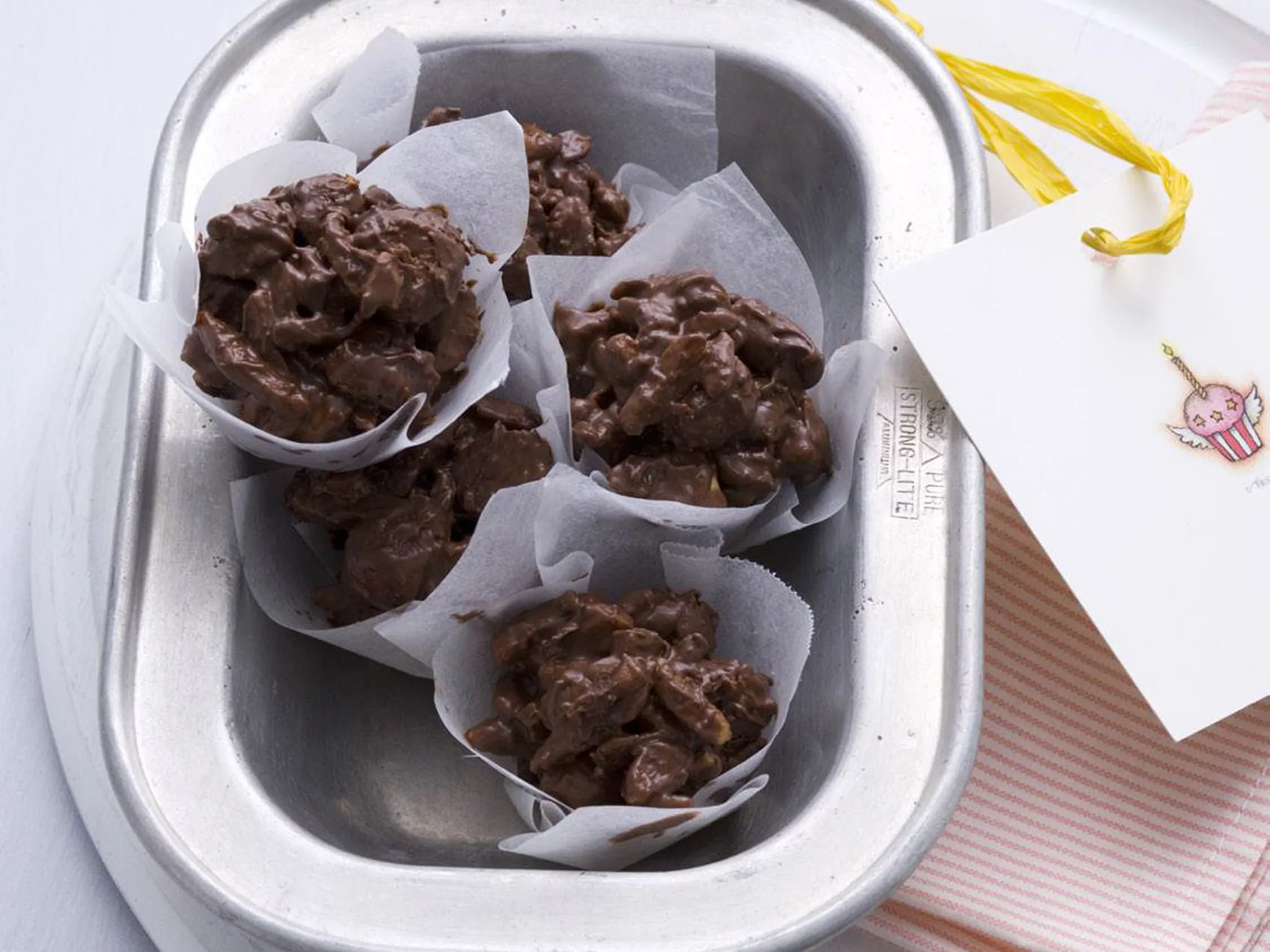 C H O C - TO F F E E N U T S