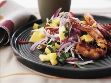 CHILLI PRAWNS WITH MANGO SALAD