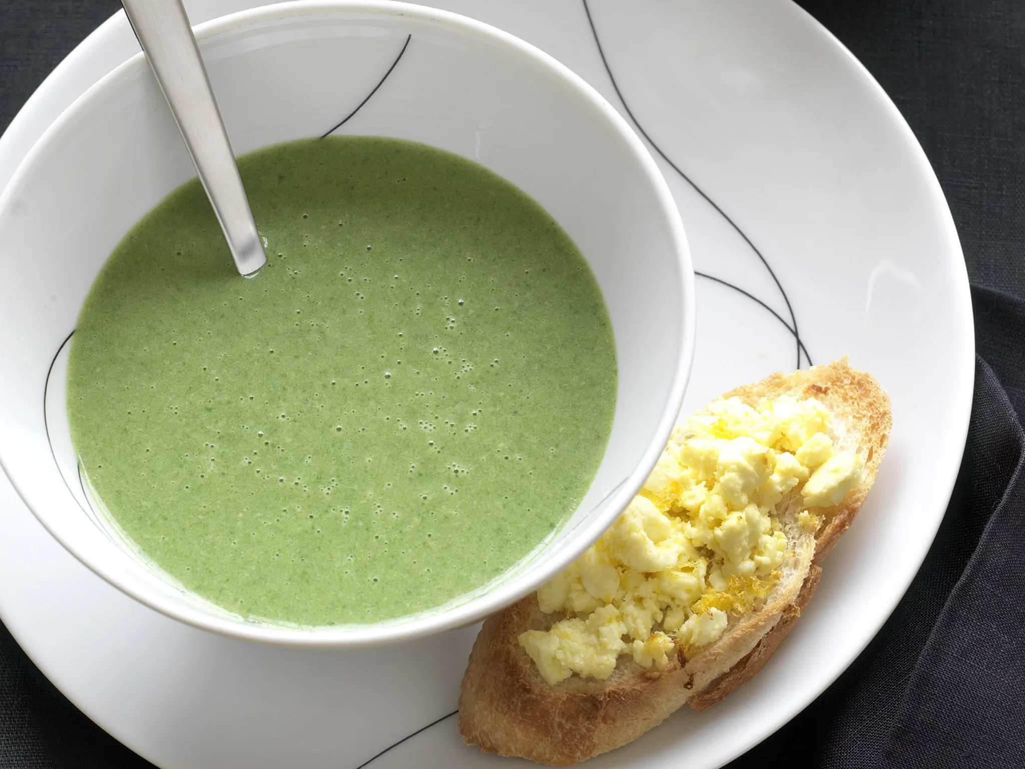 cream of spinach with lemon fetta toasts