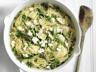 spaghetti with artichokes, asparagus and peas