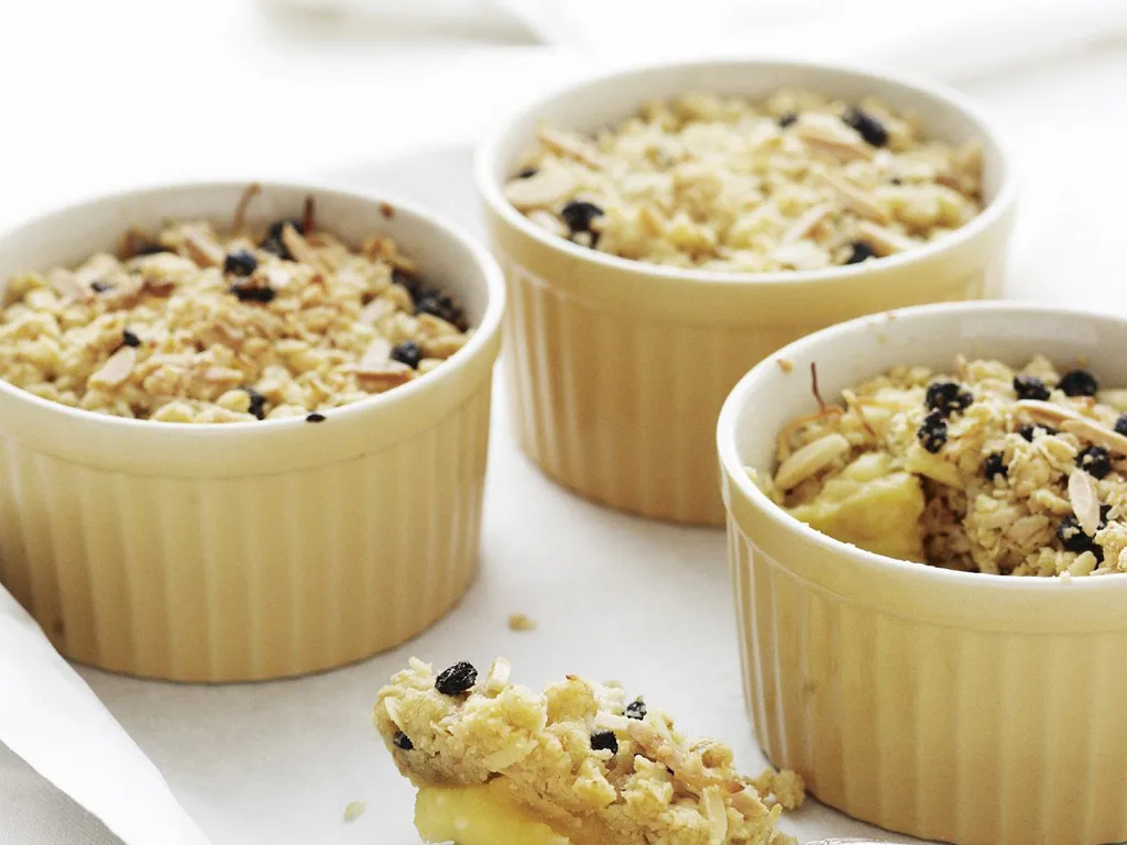 creamy lemon crumble