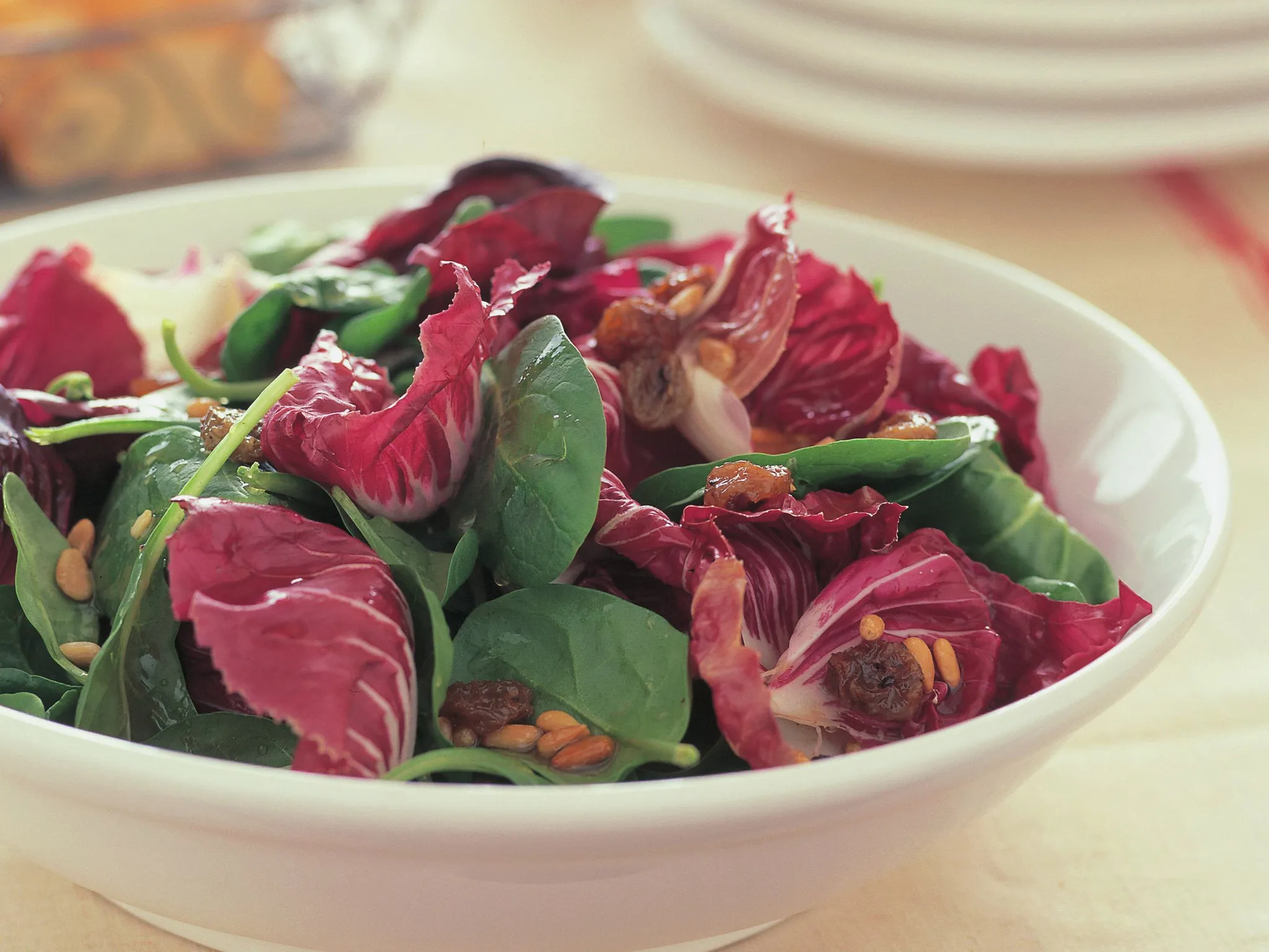 baby spinach and radicchio salad