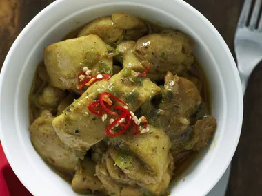 red chicken curry