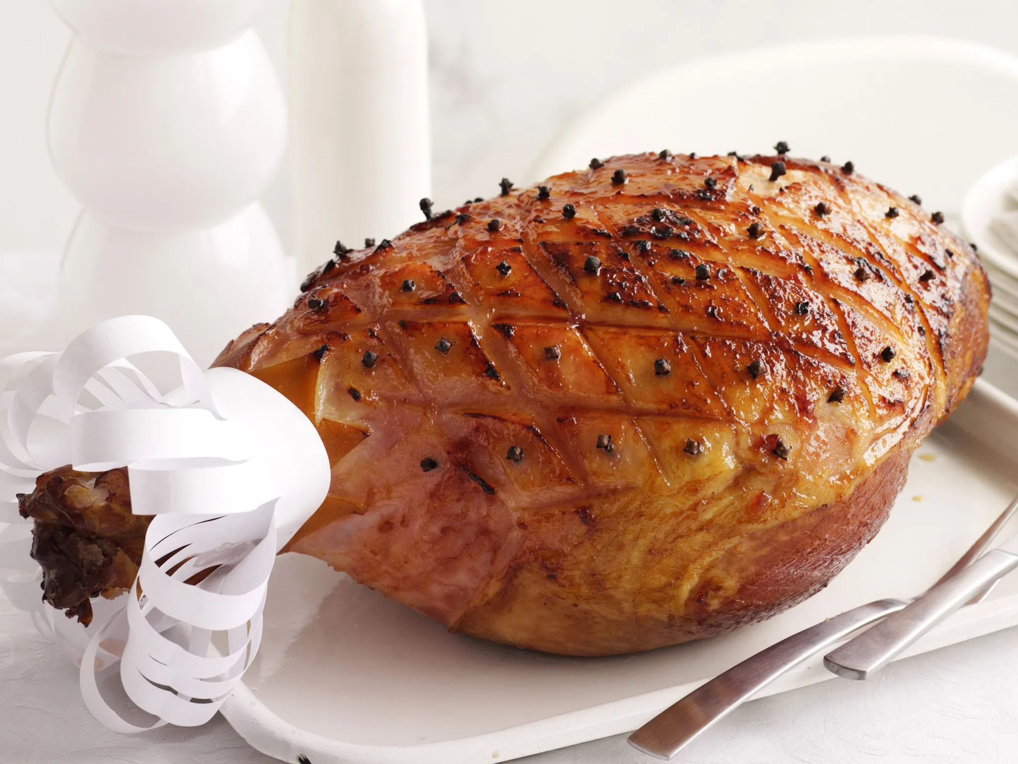BAKED HAM WITH CRANBERRY AND REDCURRANT GLAZE