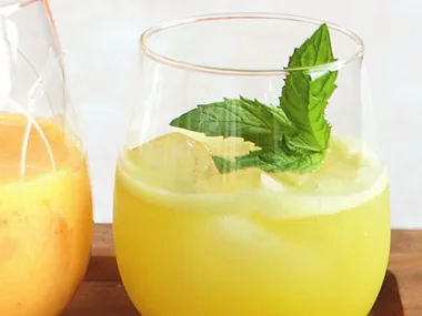 pineapple and ginger refresher