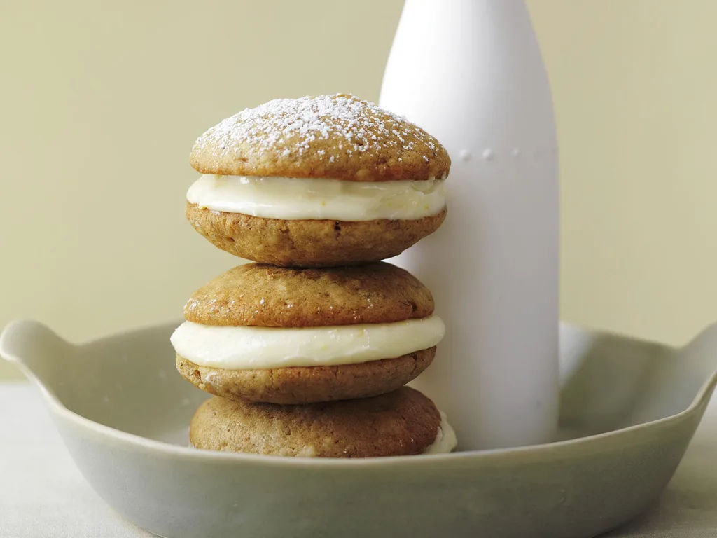 SPICY BANANA Whoopie  Pies