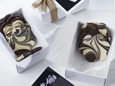 chocolate peanut butter flowers