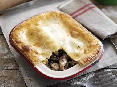 Chicken and mushroom pie