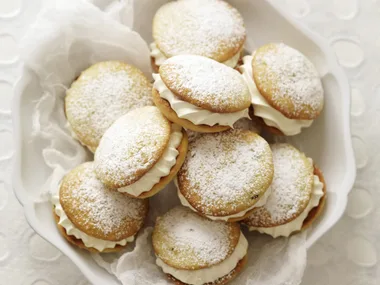 WHITE CHOCOLATE AND PASSIONFRUIT Whoopie Pies