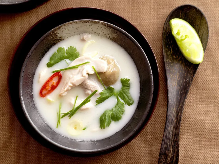 tom ka gai
