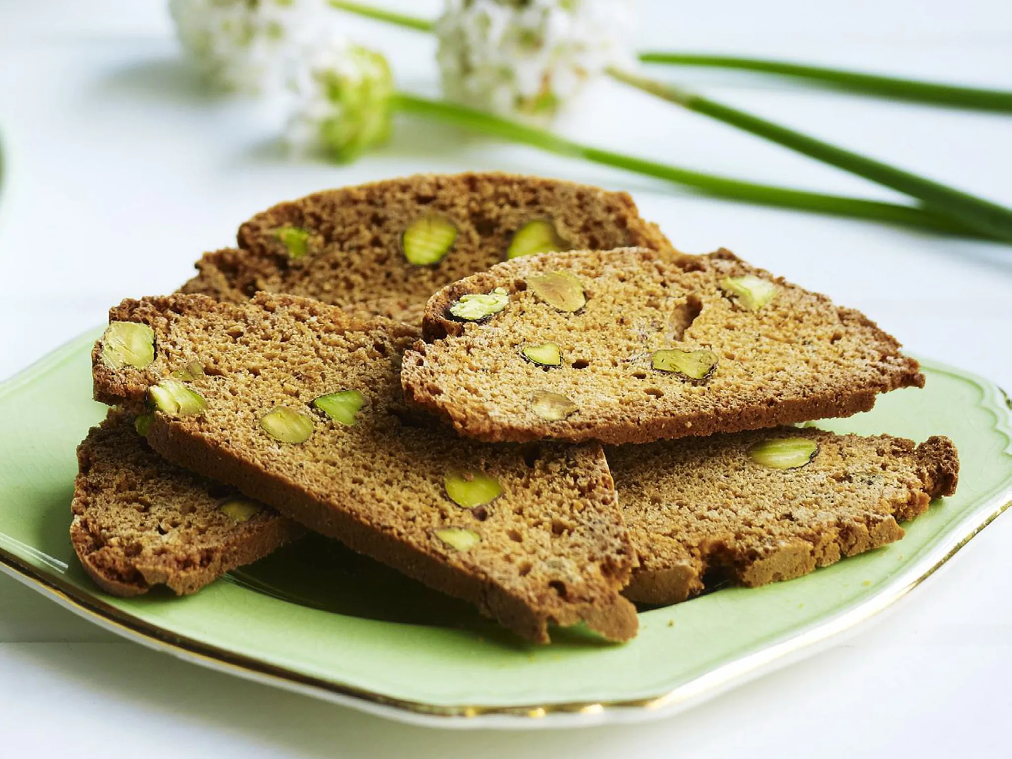 chai latte biscotti